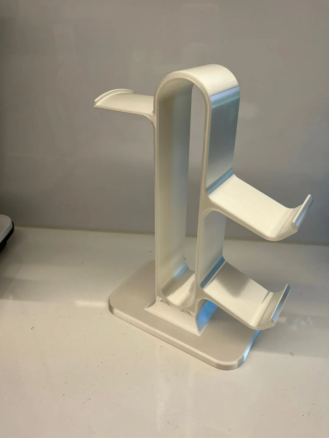 Headphone and controller stand view 3