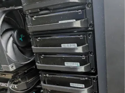 3.5" Drive Removable Bays