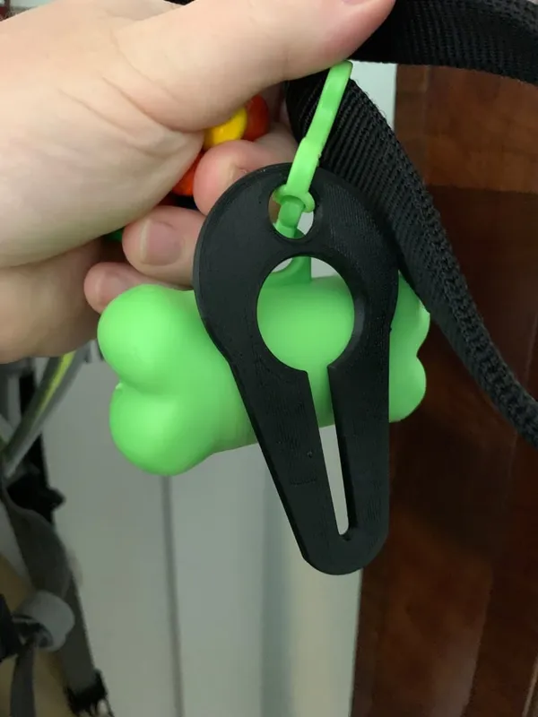 Distributeur de sacs à crottes pour chien