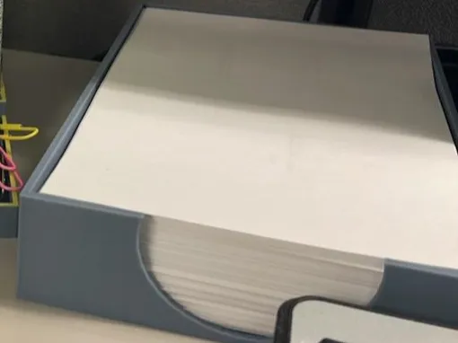 Range-papier demi-feuille