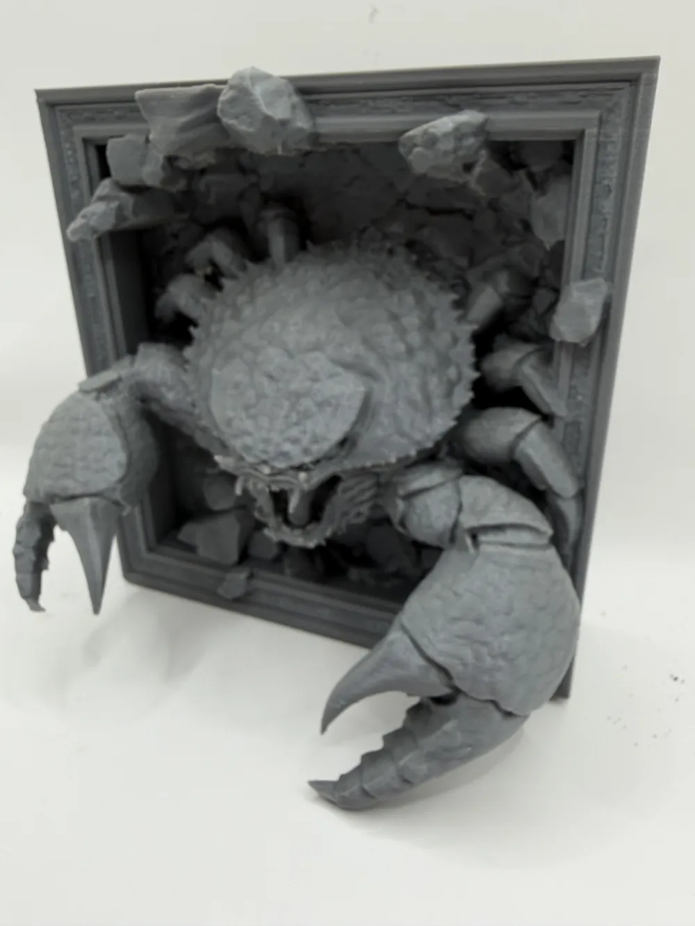 Frame One Command Crab Crab in Frame – Powerful Wall Sculpture - Free 3D Print Model - MakerWorld