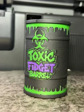Objeto manipulable: Toxic Fidget Barrell Toy - By Piodeer — vista de referencia 4