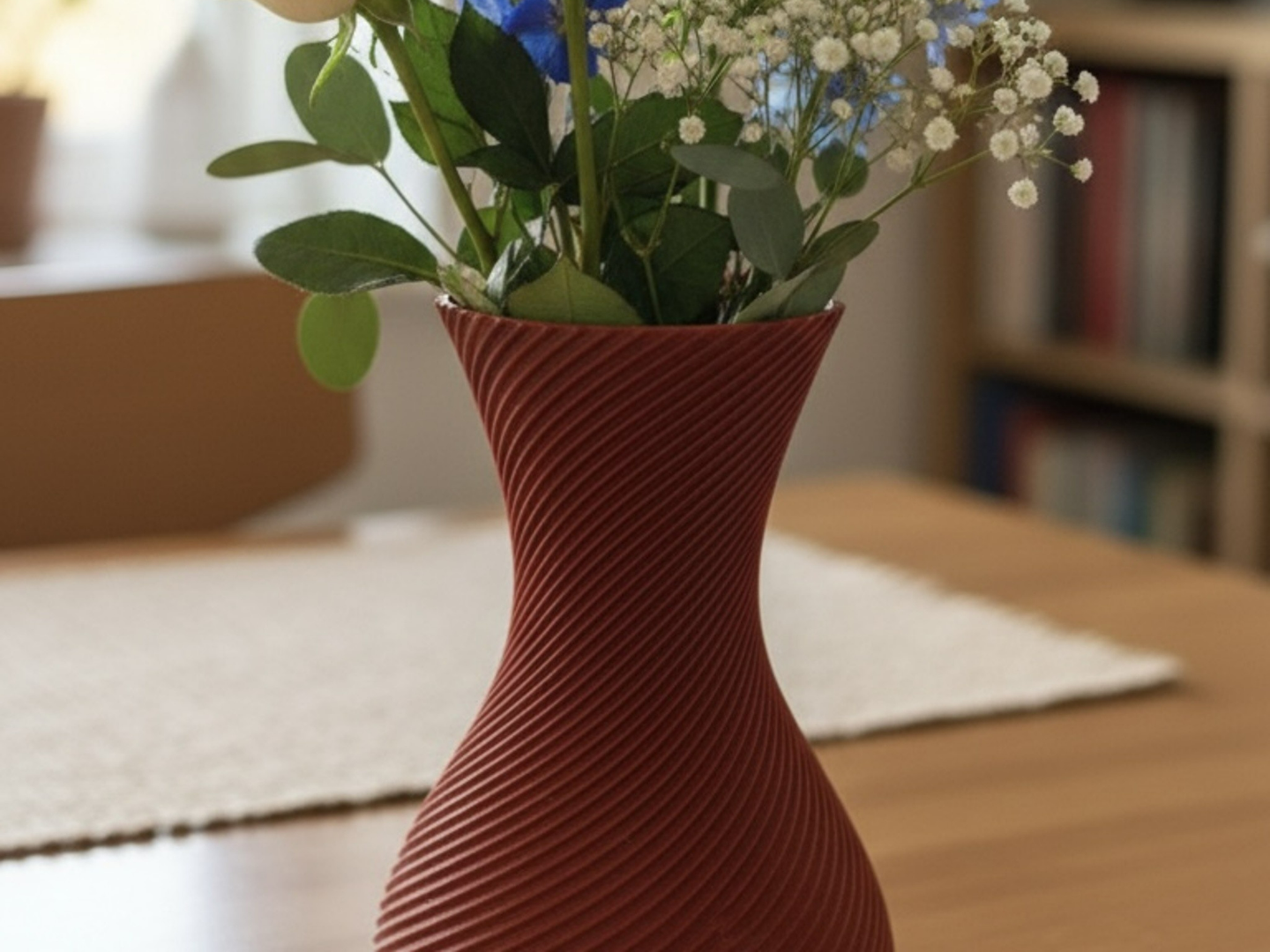 Spiral Flow Vase – Elegant & Organic