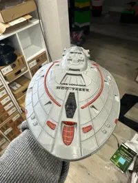 Vaisseau Voyager — classe Intrepid (Star Trek) — photo 4