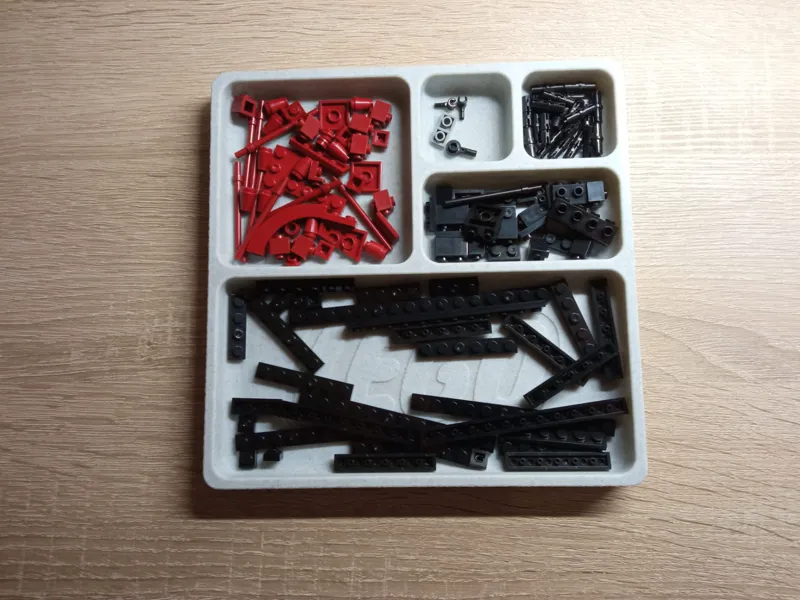 Building brick sorting tray