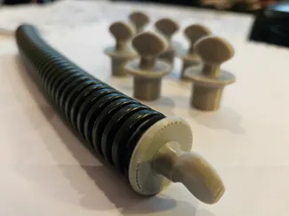 Tappo per tubi elettrici
