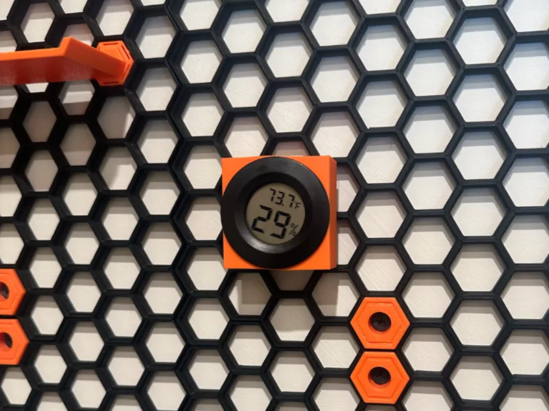 Hydrometer attachment for Honeycomb Wall 