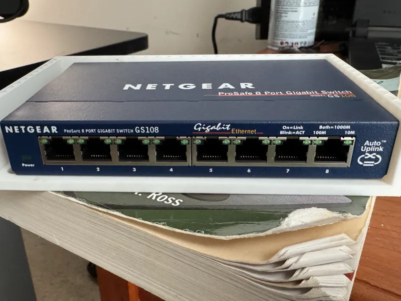 NETGEAR Switch Holder
