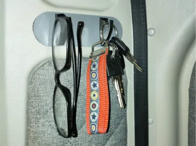 Eyeglass Holder Key Board