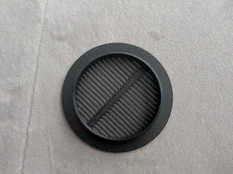 Lüftungsgitter / Ventilation grille