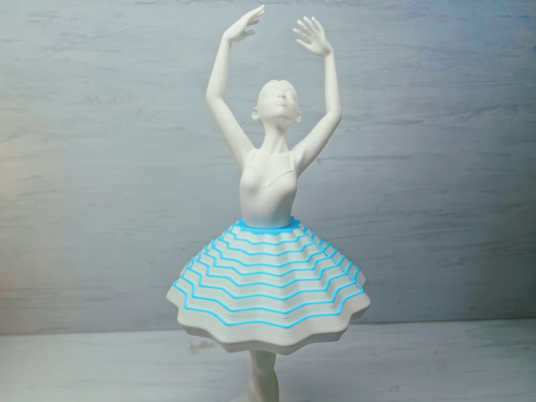 Miniatura 3 do modelo 3D 转动的芭蕾舞者-解压萝卜塔