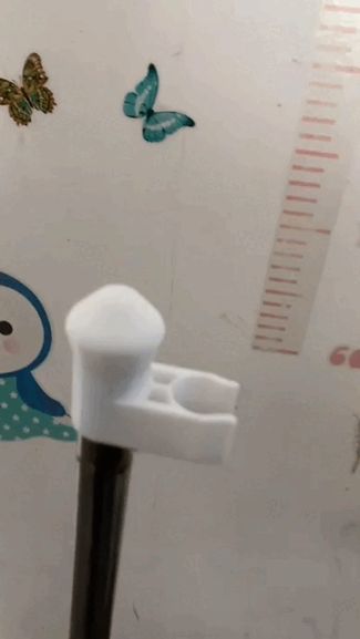 簸箕手柄卡扣（broom handle latch）