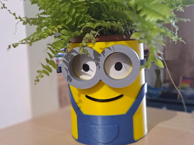 Pot de fleur Minion avec niveau d'eau