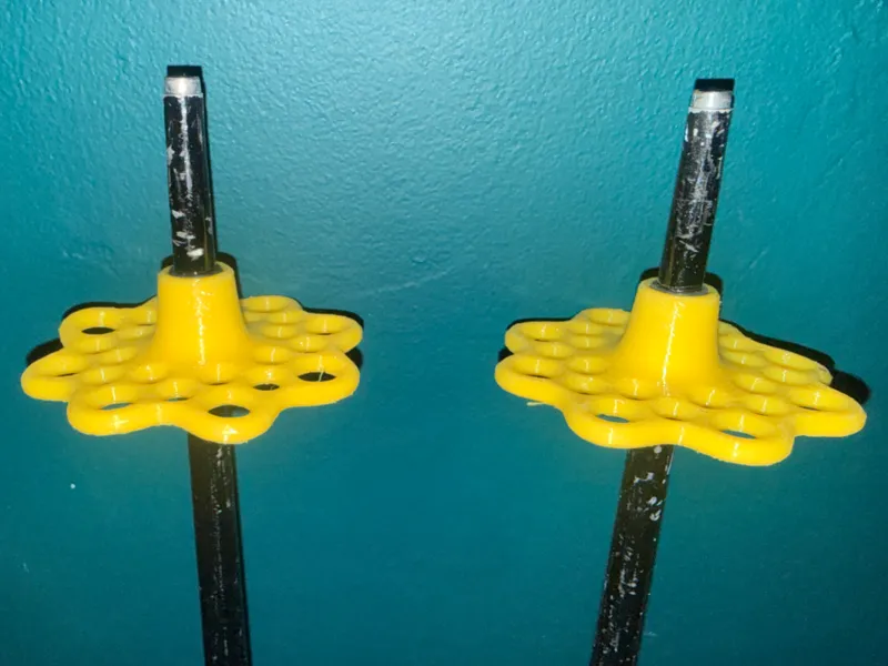 Ski pole basket
