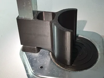 Tabletop bottle capper upgrade v2