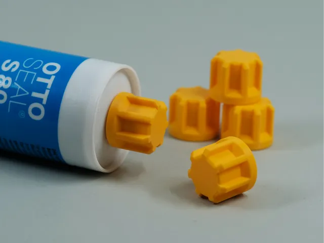 Screw-On Silicone Cartridge Cap