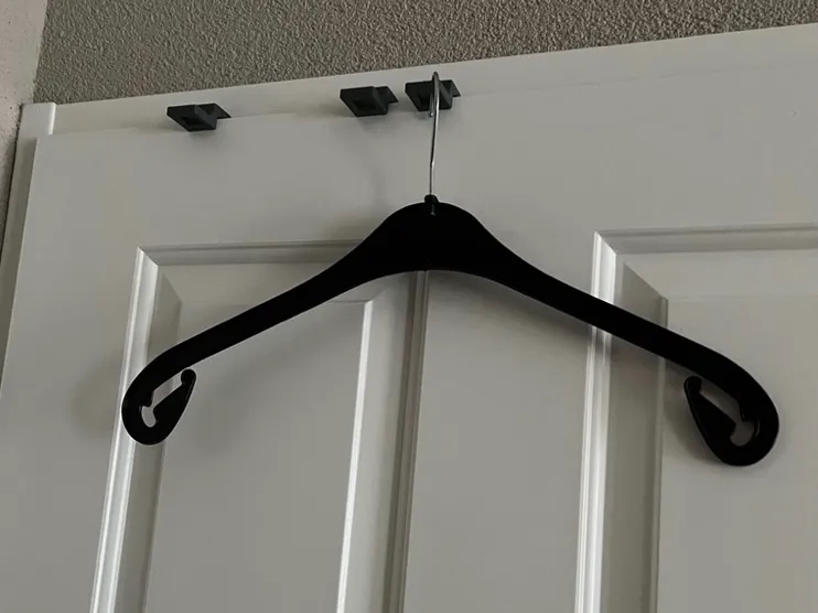 cloth hook door opdek