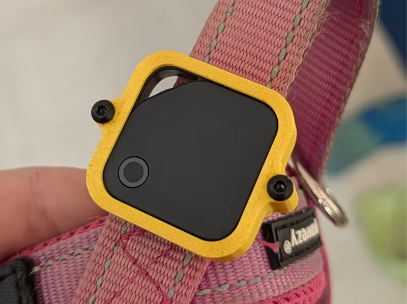 UGREEN FineTrack strap holder