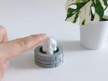Objeto manipulable: Halloween Skull Clicker — vista de referencia 2