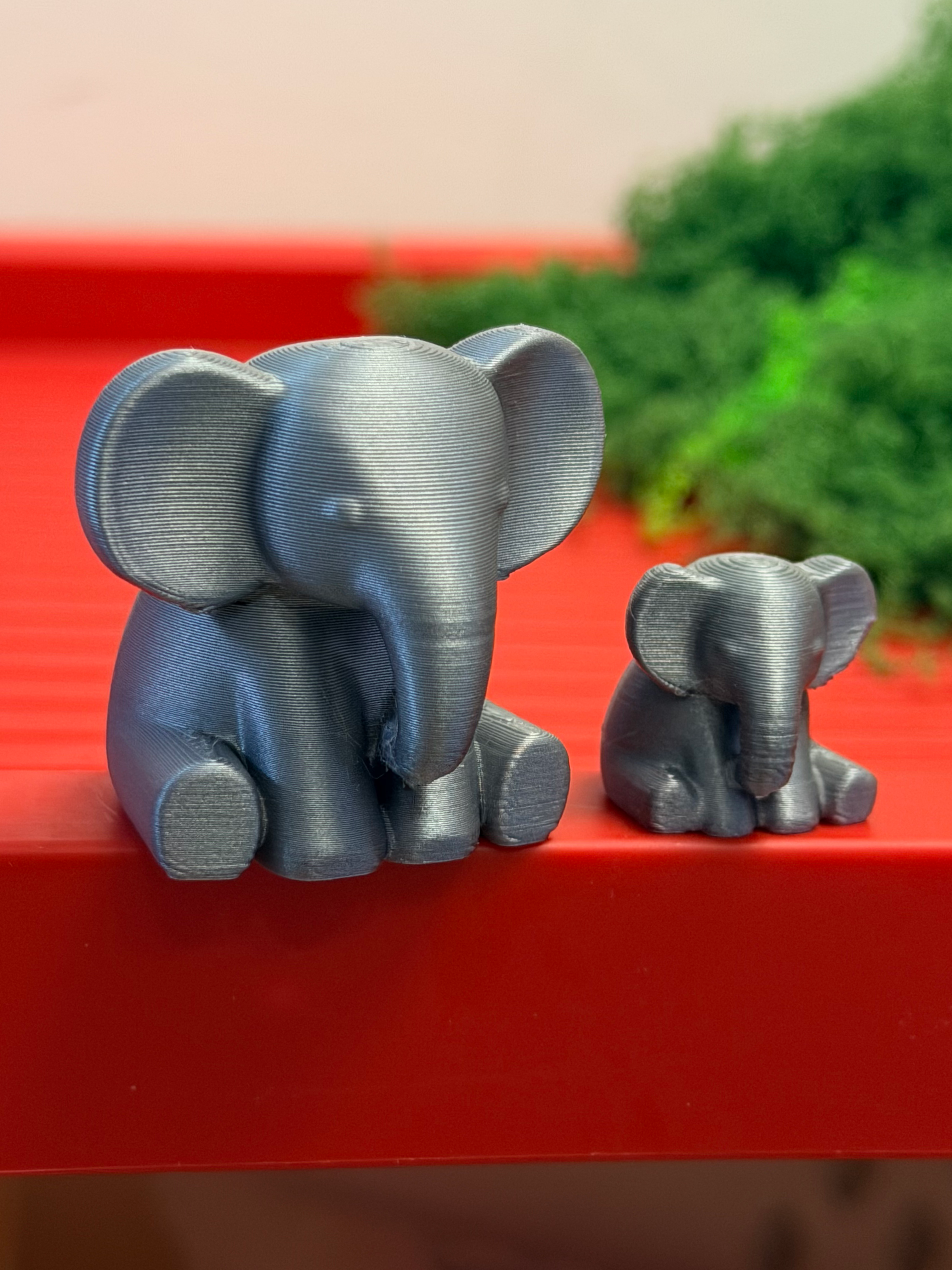 Miniatura 1 do modelo 3D 母亲节小象摆件