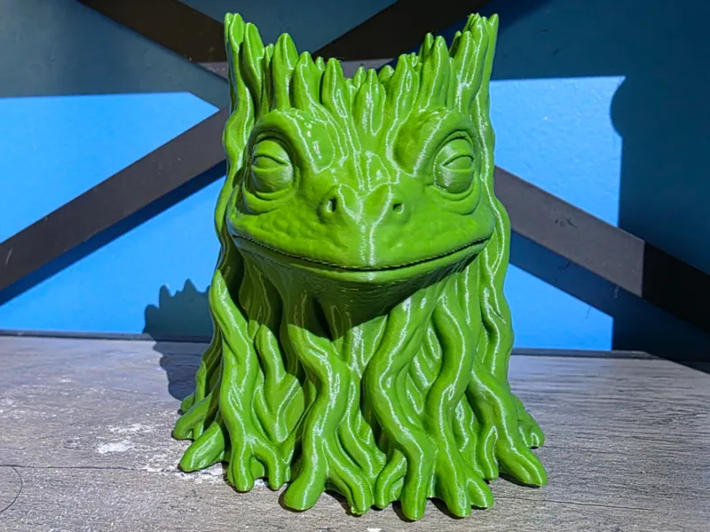 Frog Tree root Vase