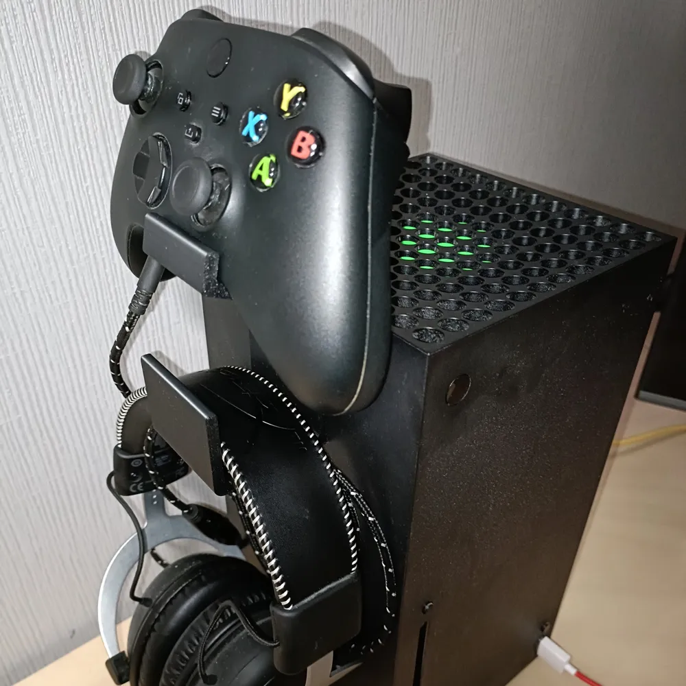 Xbox Series X Controller & Headset Stand - Free 3D Print Model - MakerWorld