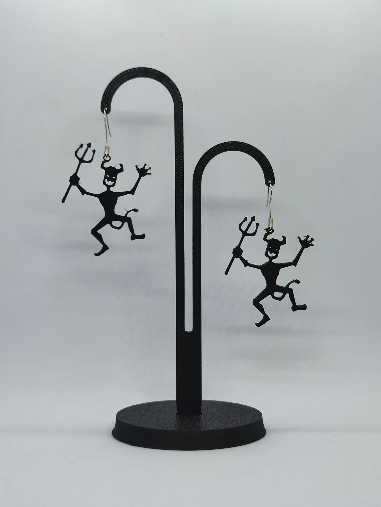 Pendientes Hell Jumpers view 2