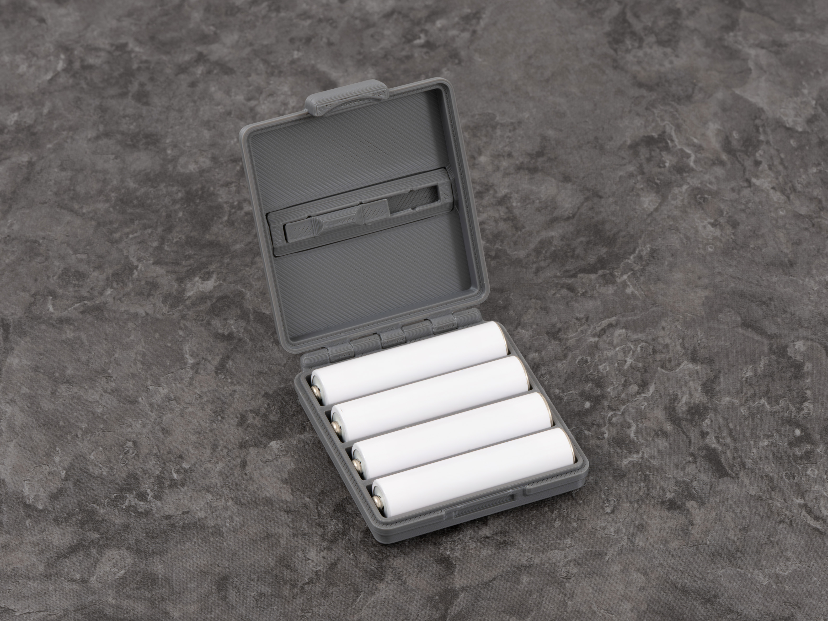 Miniatura 2 do modelo 3D Battery Case with Status Indicator Switch