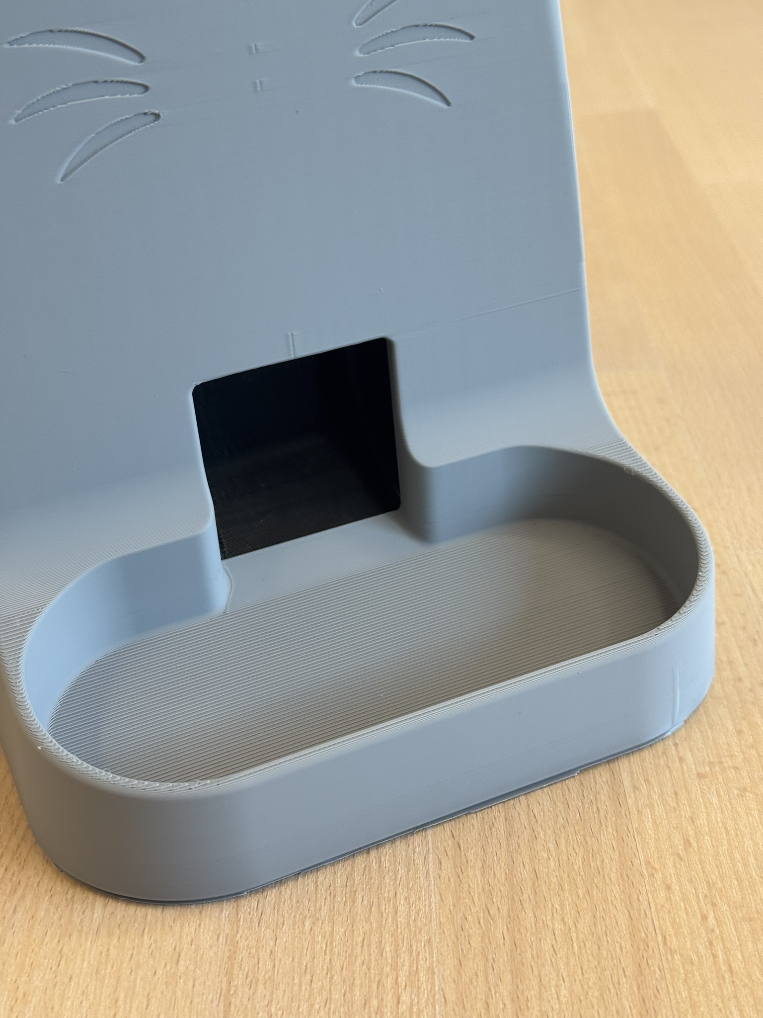 Miniatura 2 do modelo 3D Automatic Pet Feeder