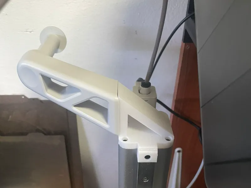 A1 mini ams2 hub on top with external spool