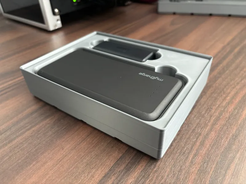 Gridfinity Bin for Portable Chargers