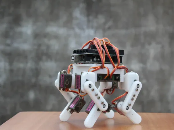 Mini robot quadrupède Arduino