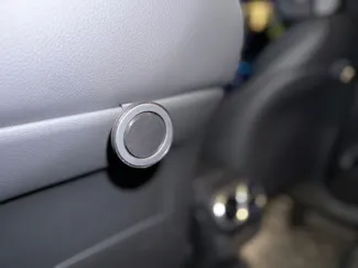 SeatSnap Hub – Hook, Ball & MagSafe Mount