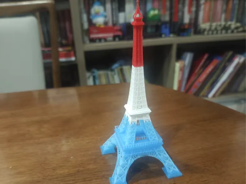 La Tour Eiffel 埃菲尔铁塔 彩色版