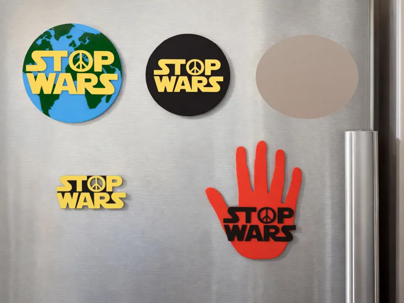 STOP WARS magnet