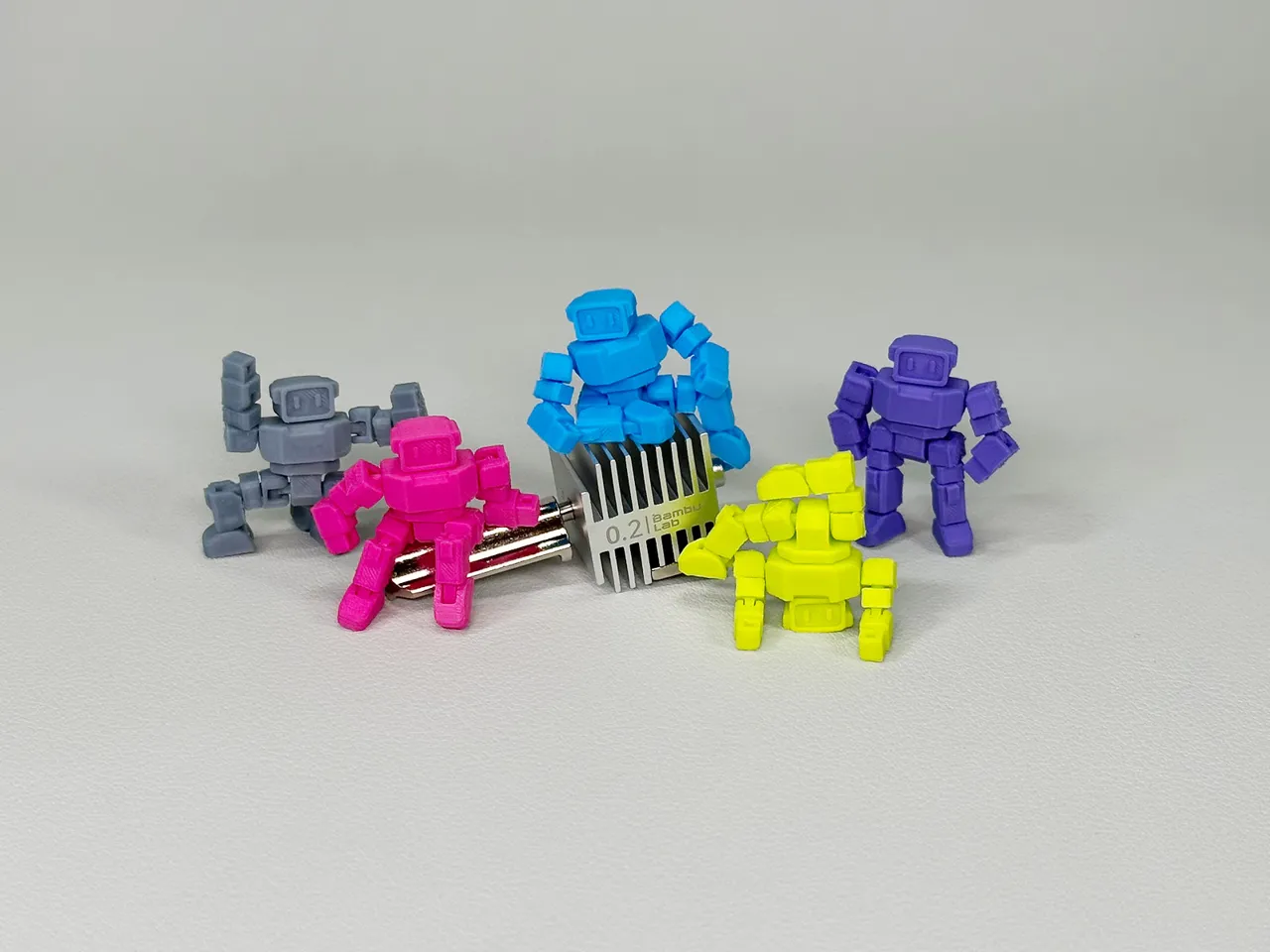 Robot E (Tiny, 20 joints, Print-In-Place) view 4