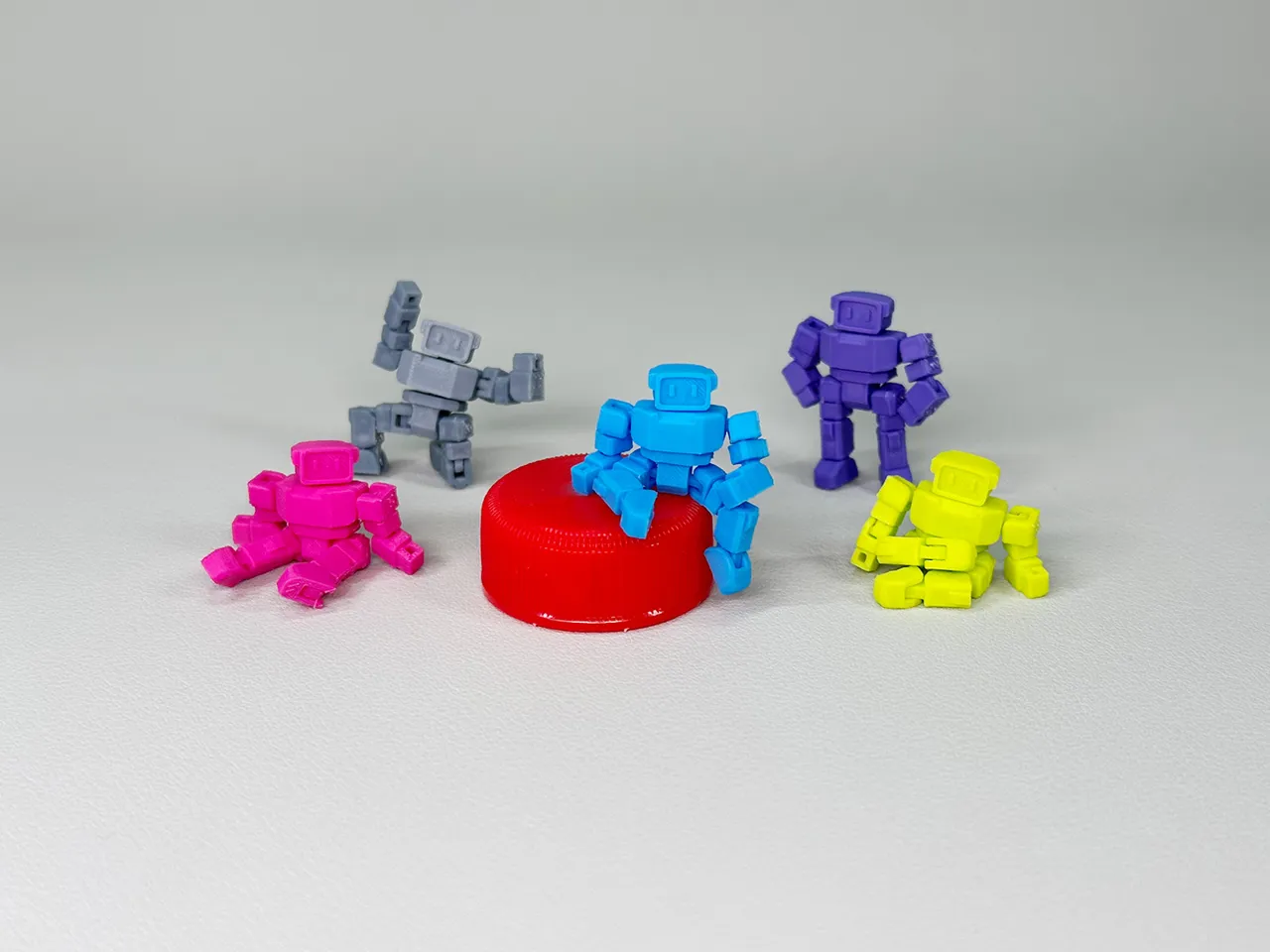Robot E (Tiny, 20 joints, Print-In-Place) view 2