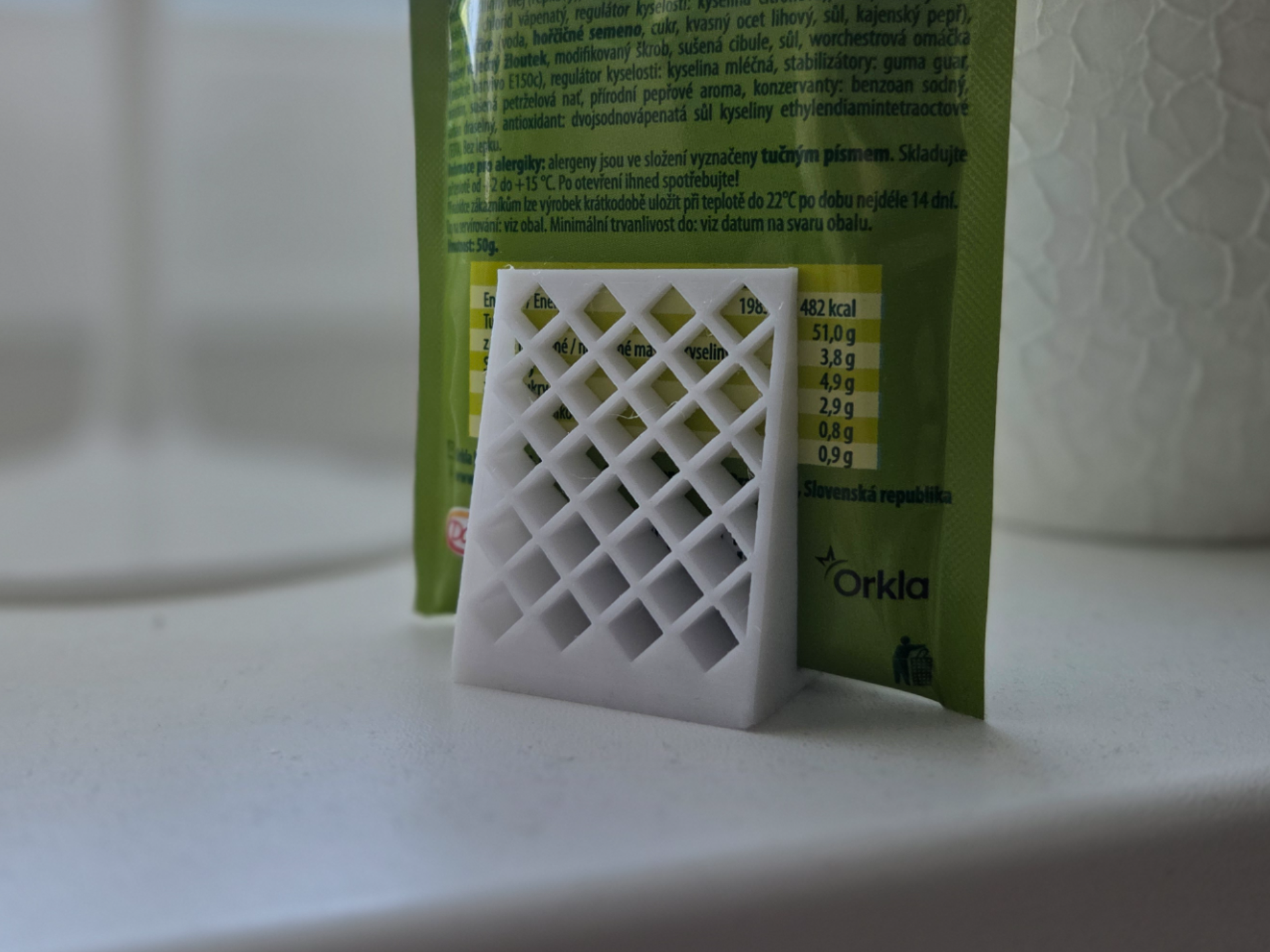 Simple sauce packet stand