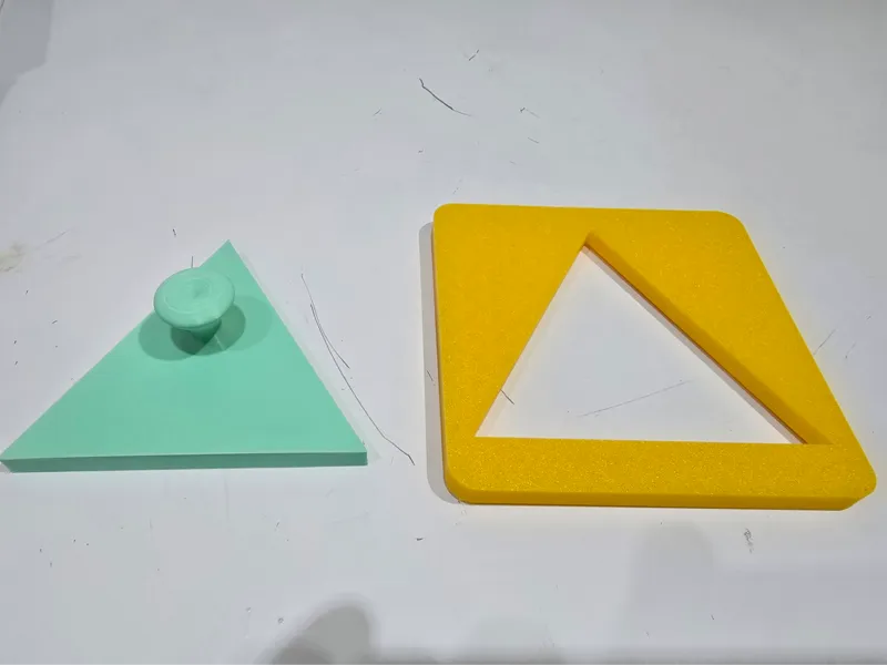 Montessori Triangle