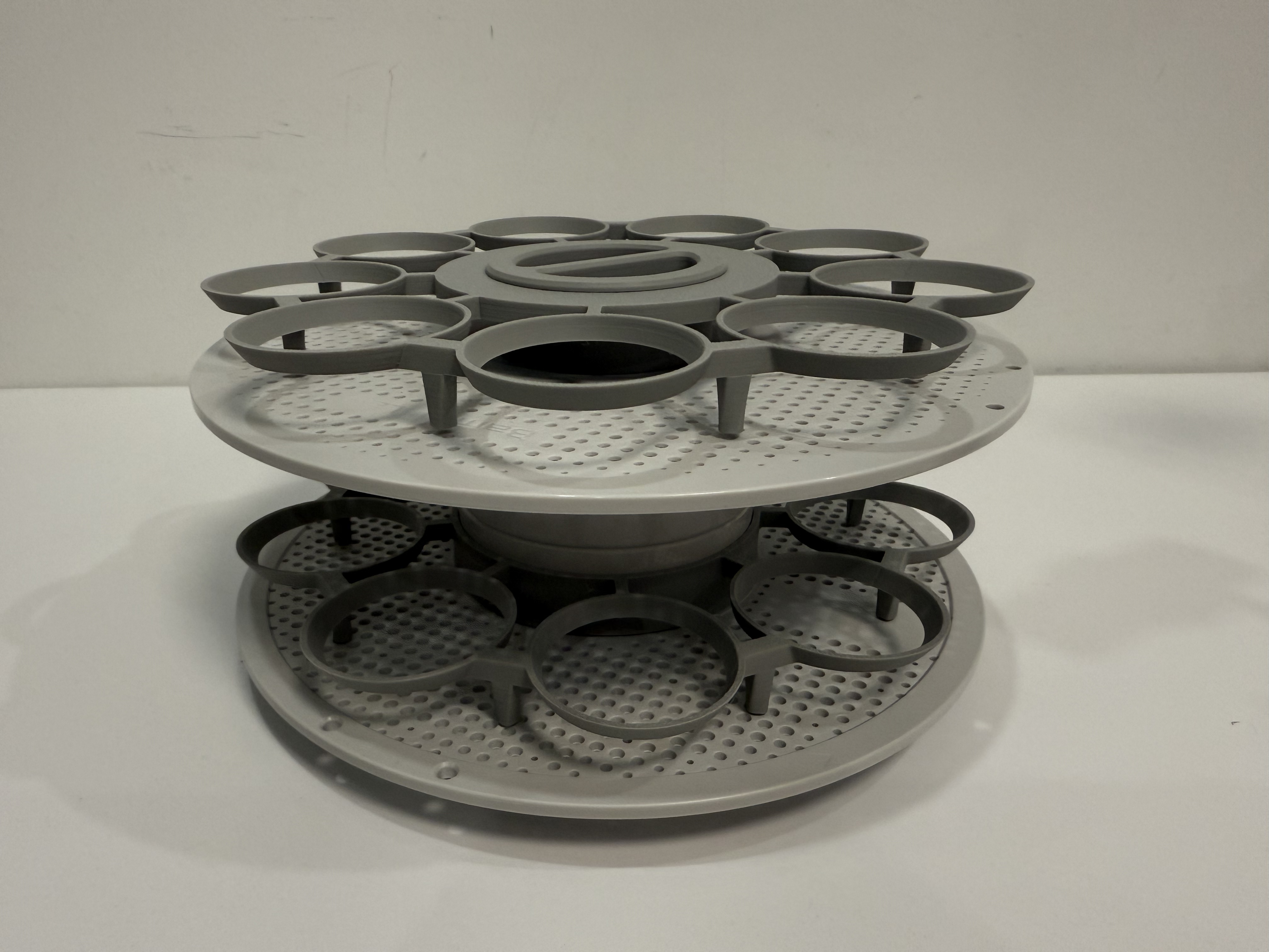 Miniatura 1 do modelo 3D 料盘双层旋转蛋格