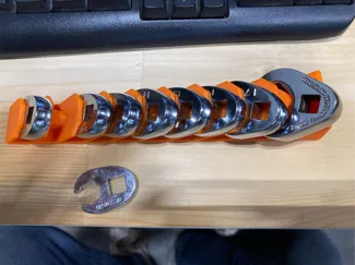 Westward flare nut crow foot