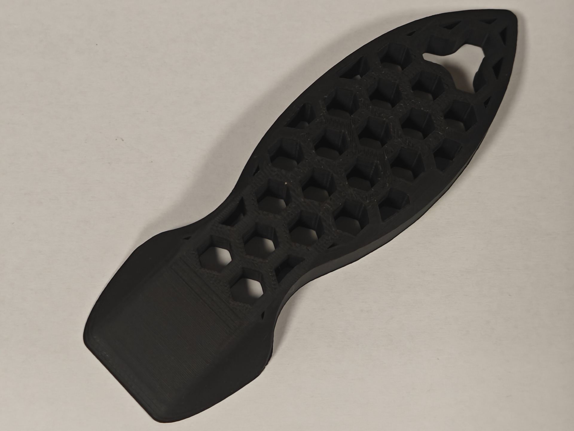 Ergonomic Bed Scraper | Honeycomb Grip