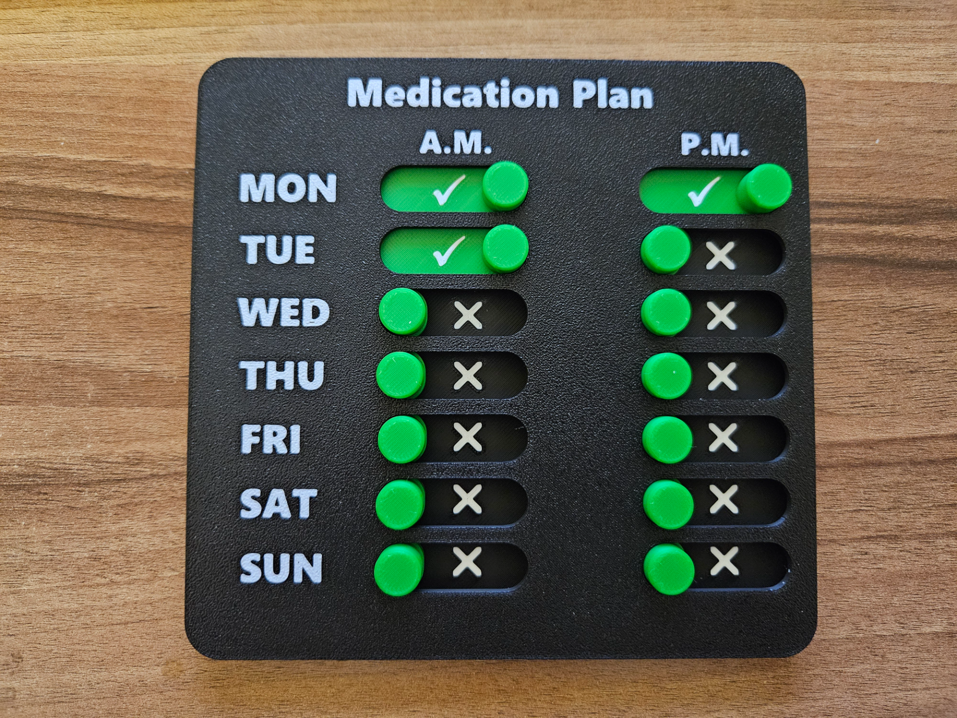 Miniatura 1 do modelo 3D Customizable Daily Task Reminder Toggle Switches
