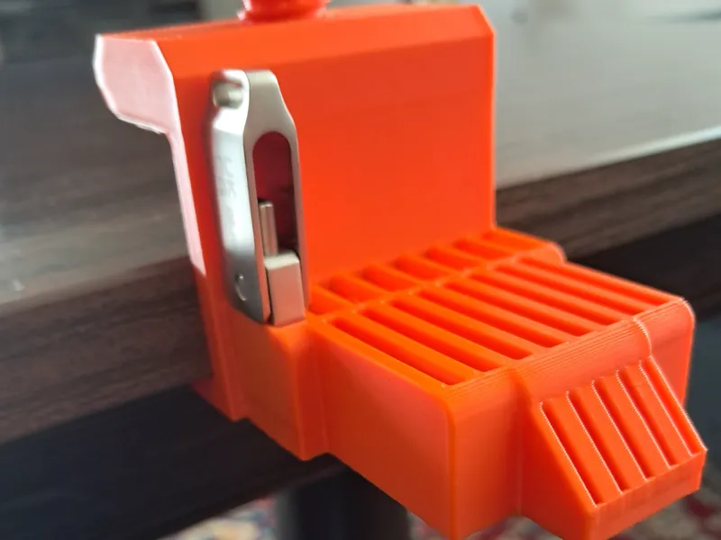 Pendrive holder