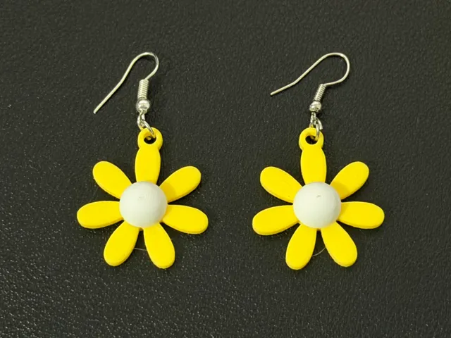 Daisy earrings