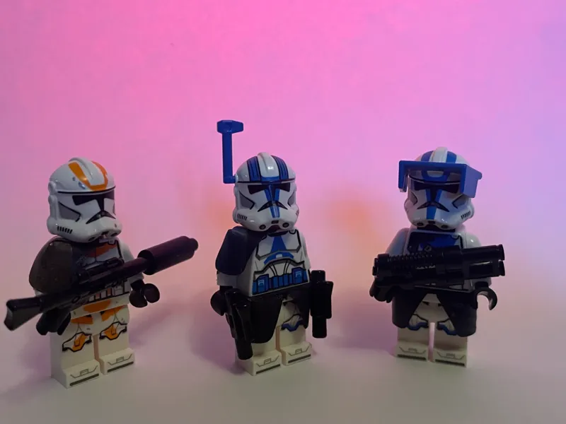 LEGOs Star Wars kama and pauldron