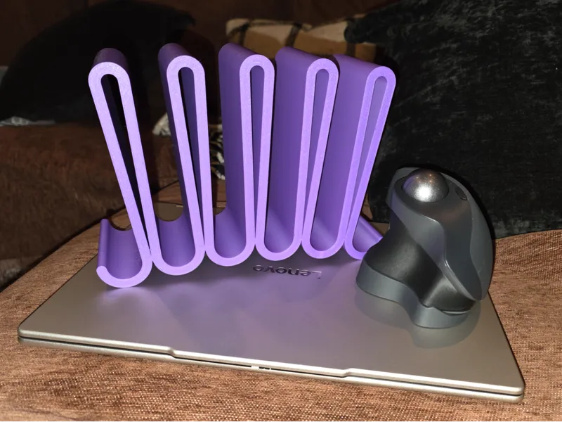 Reefer Laptop Stand