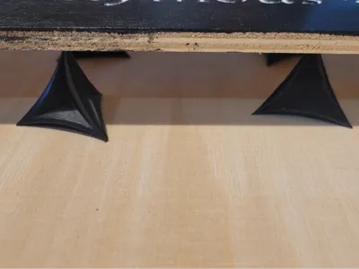 painter pyramid on ice - very strong