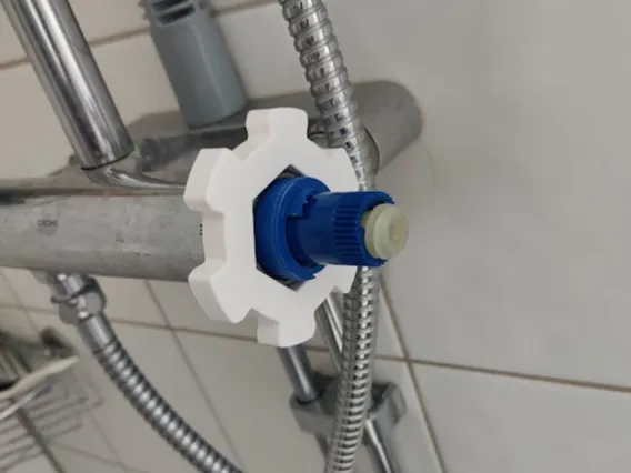 Handheld throwaway wrench