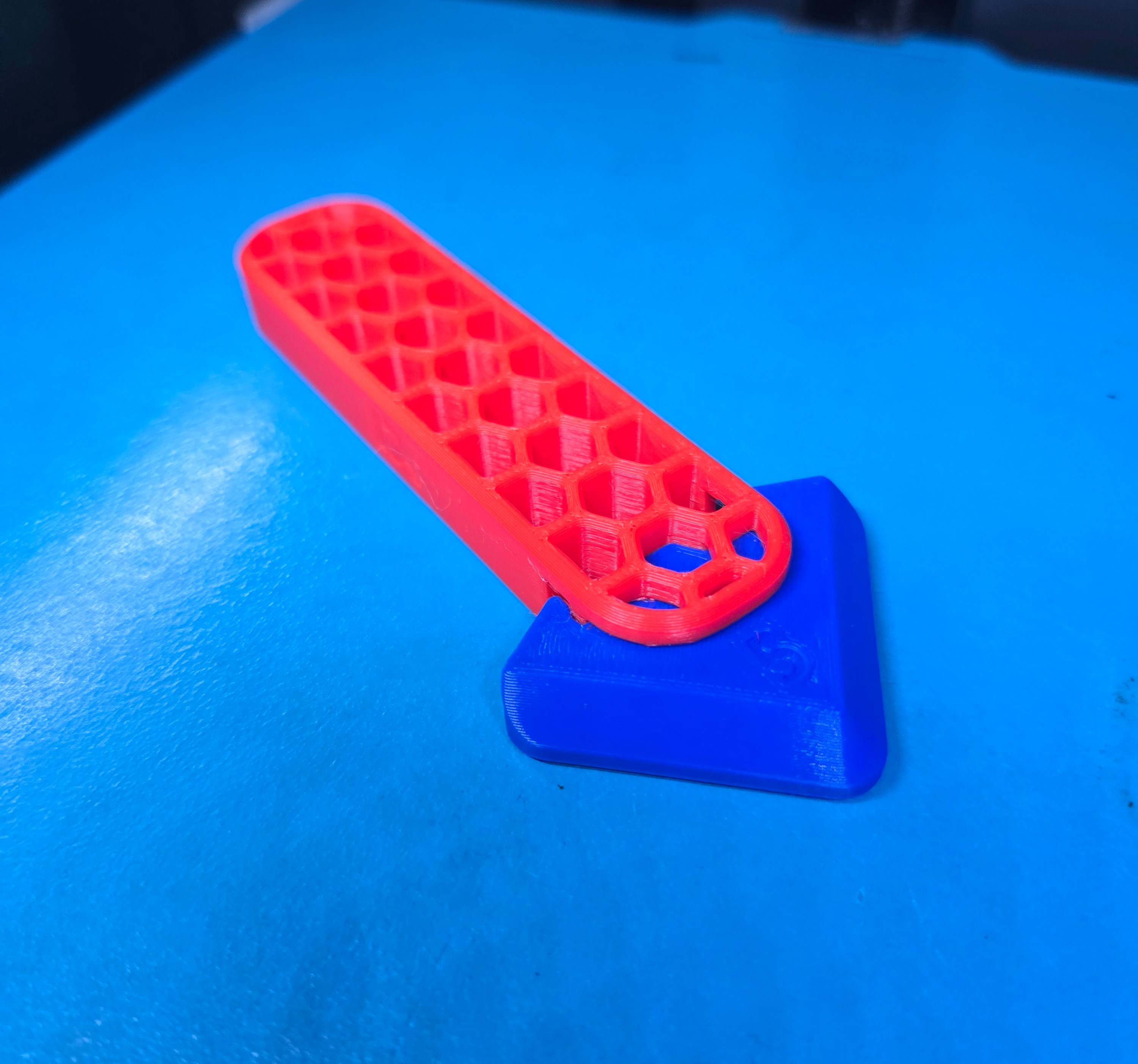 Miniatura 4 do modelo 3D Silicone Caulking Tool